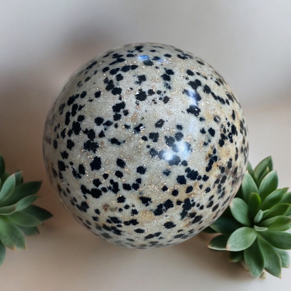 Dalmatian Jasper Sphere - Picture 2 of 8
